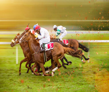 AdobeStock_158776046 Horseracing