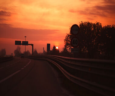 AdobeStock_98747446 Sunset Road